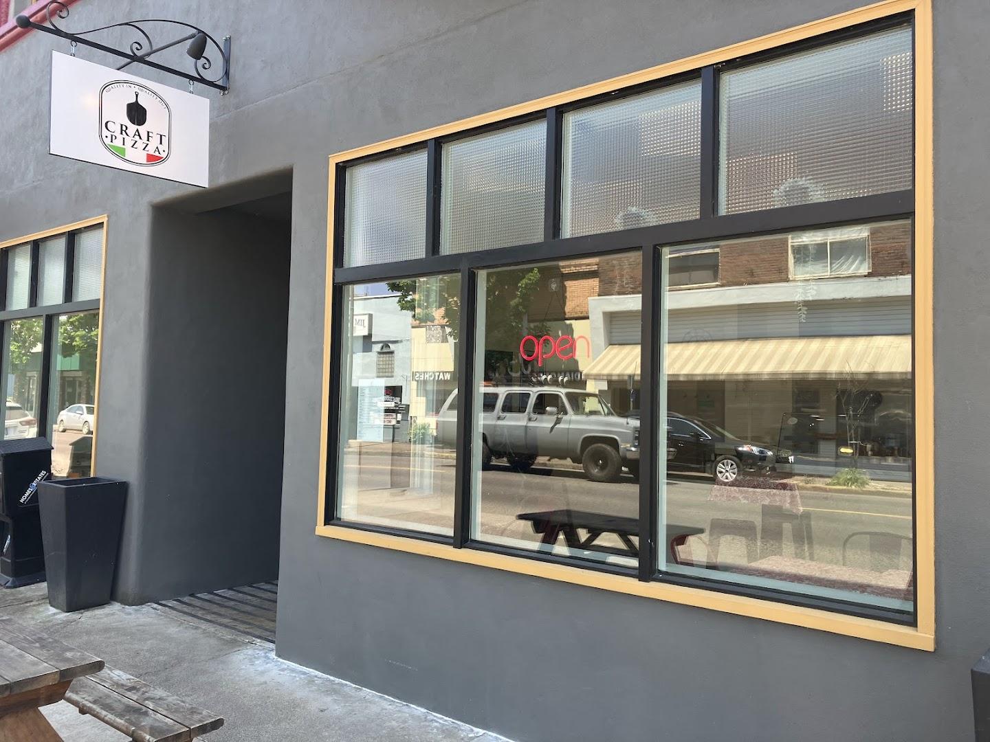 Craft Pizza